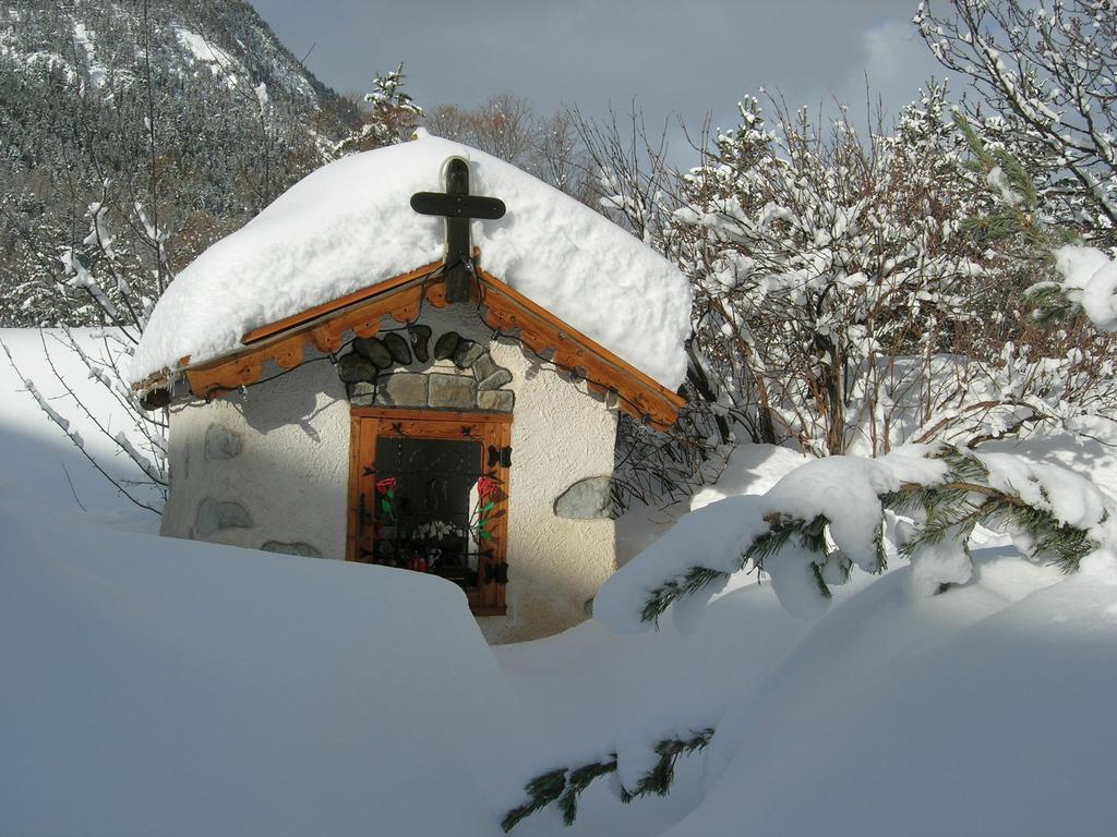 Auberge La Cleida Névache Exterior photo