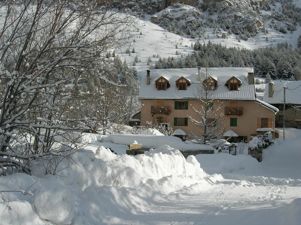 Auberge La Cleida Névache Exterior photo